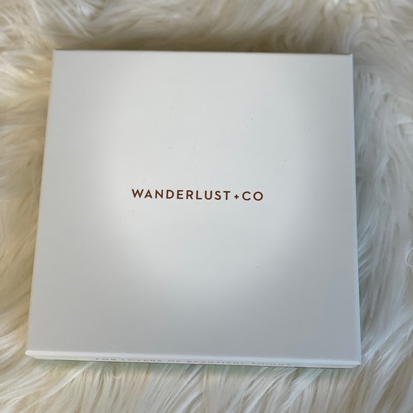 Wanderlust & co earrings - Picture 7 of 7